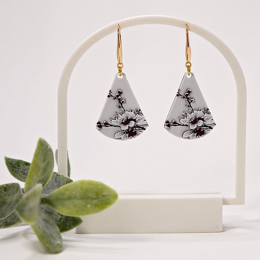 Floral White and Burgandy